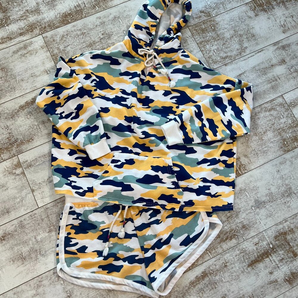 SALE!  2-Pc Set. Secret Treasures Hoodie & Shorts